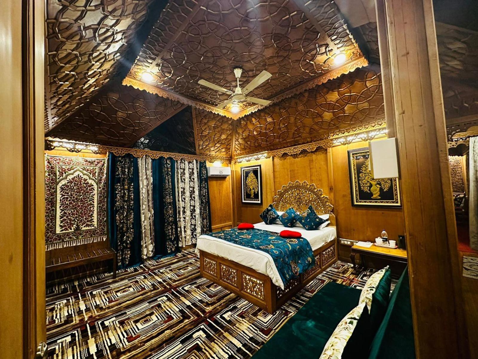 The Heritage Safina Group Of Houseboats 4*