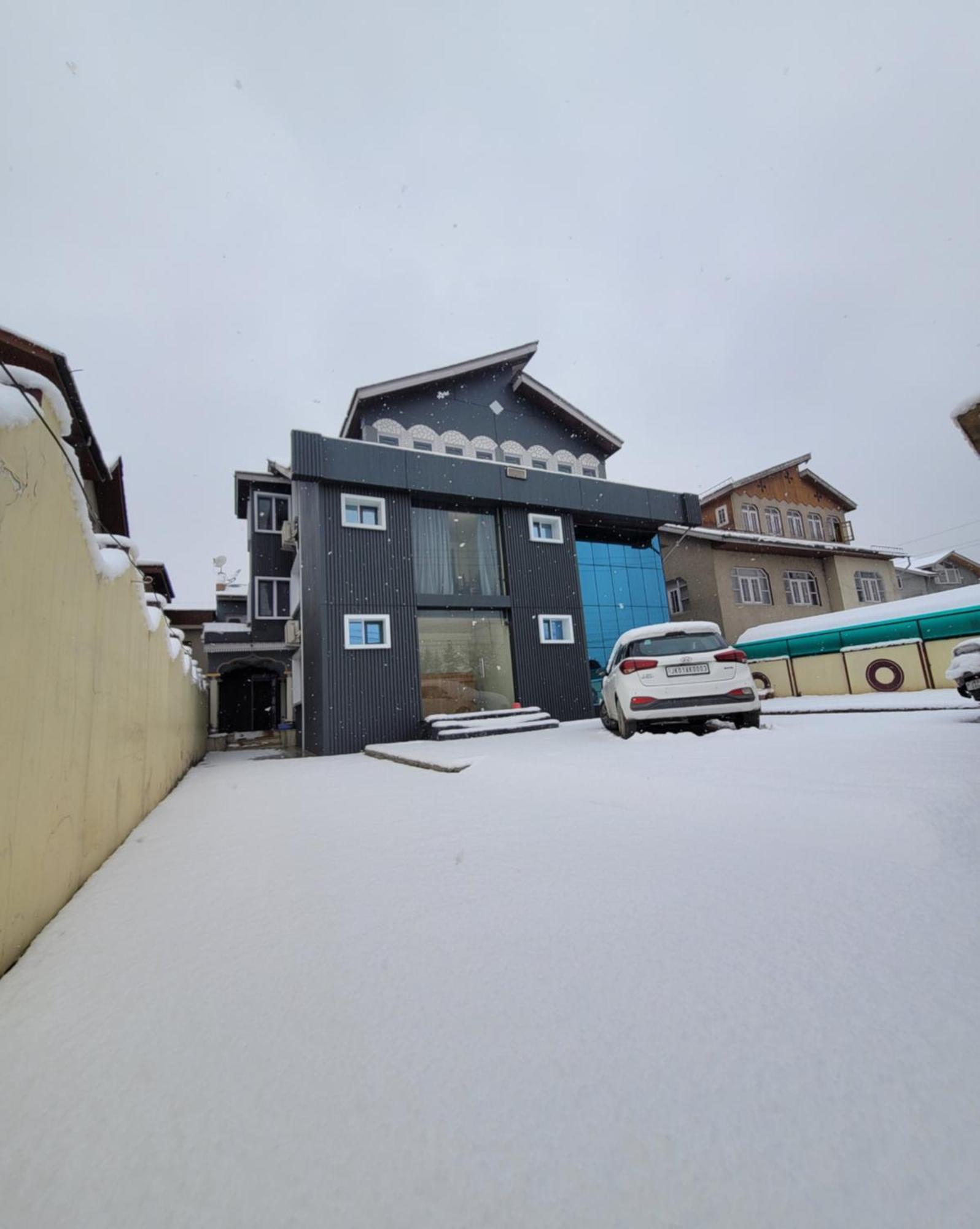 De-villaz Luxury Guest house