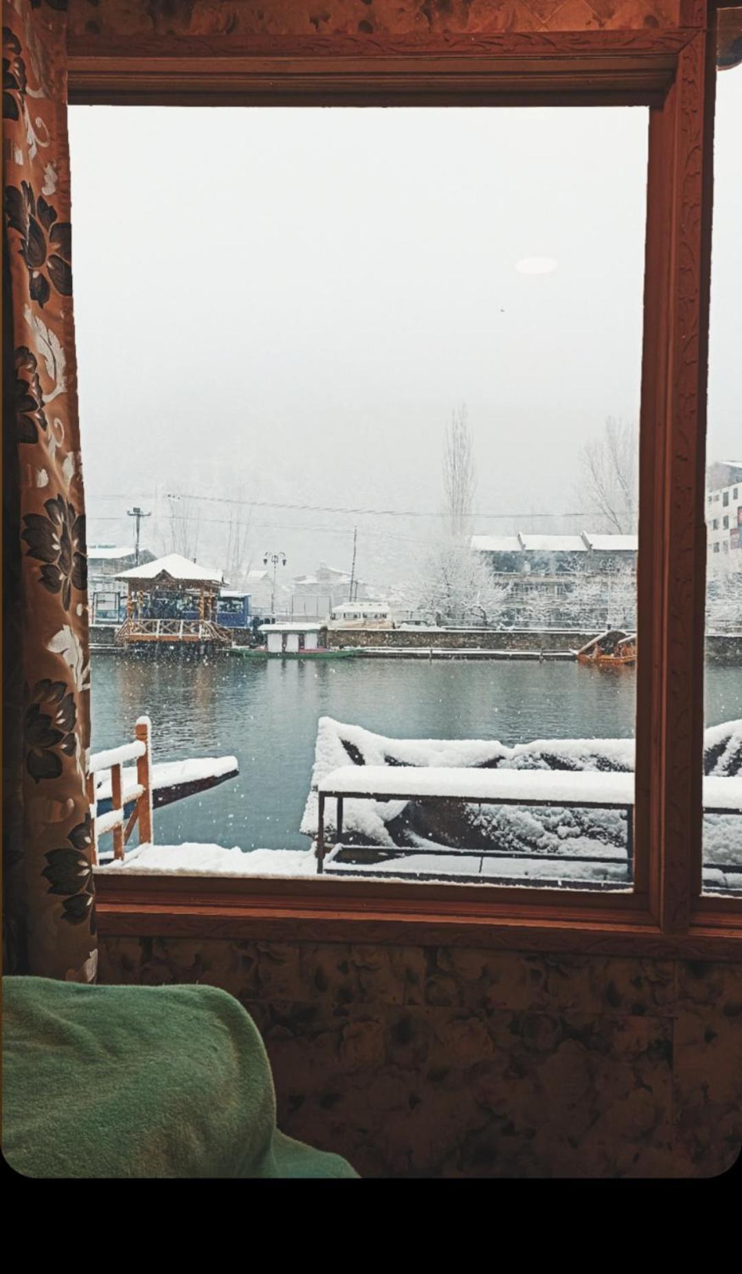 Hb Nancy Group Of Houseboats * Srinagar (Jammu and Kashmir)