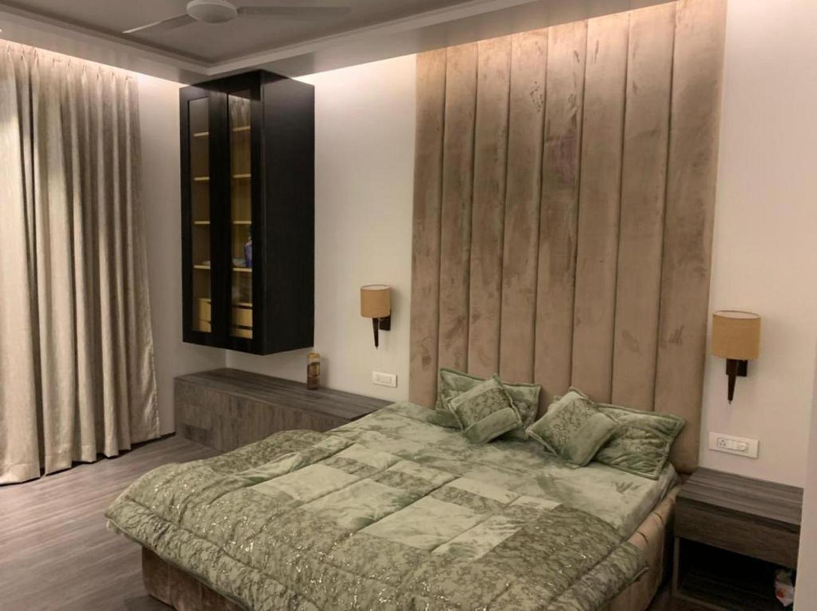 The Heritage Group Of Houseboats Hotel Srinagar (Jammu and Kashmir)