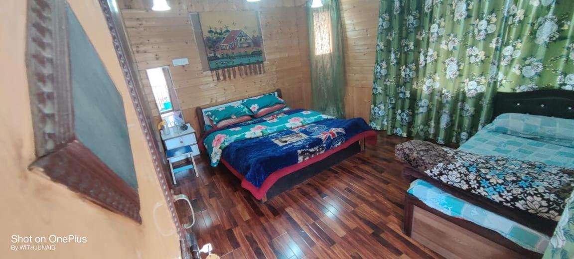 Bed & Breakfast Dal Fog Srinagar (Jammu and Kashmir)