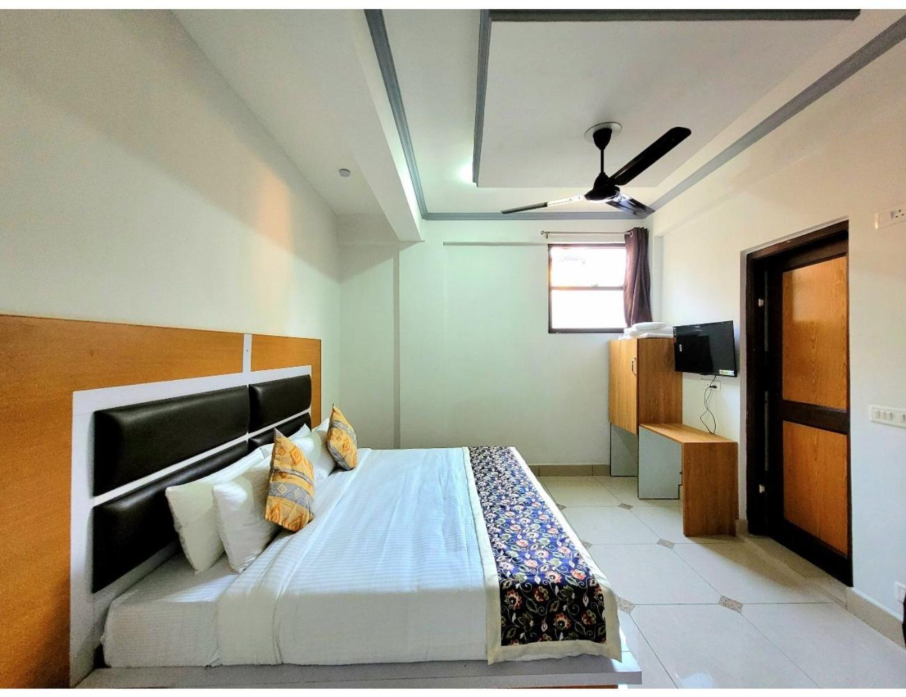 Snowlight, Khaniyar, Homestay