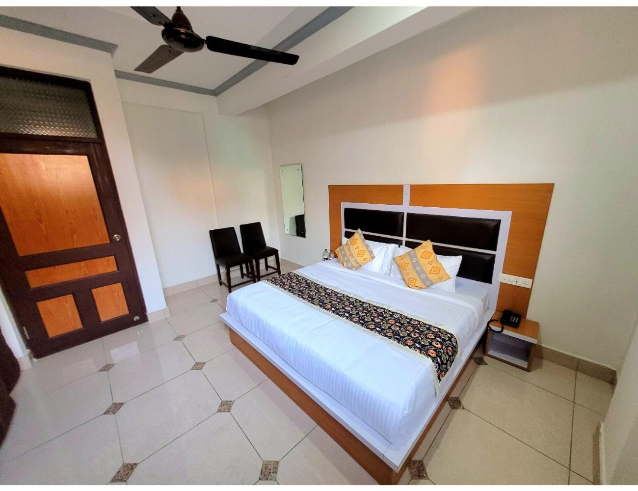 Snowlight, Khaniyar, Homestay *