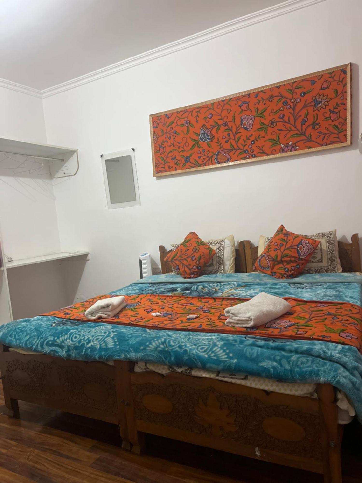 The Light House Guest house Srinagar (Jammu and Kashmir)