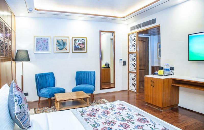 Lemon Tree Hotel Srinagar (Jammu and Kashmir)