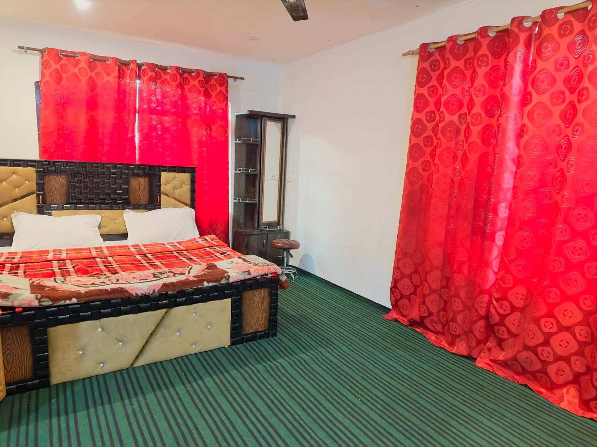 Merlin Palace Srinagar (Jammu and Kashmir)