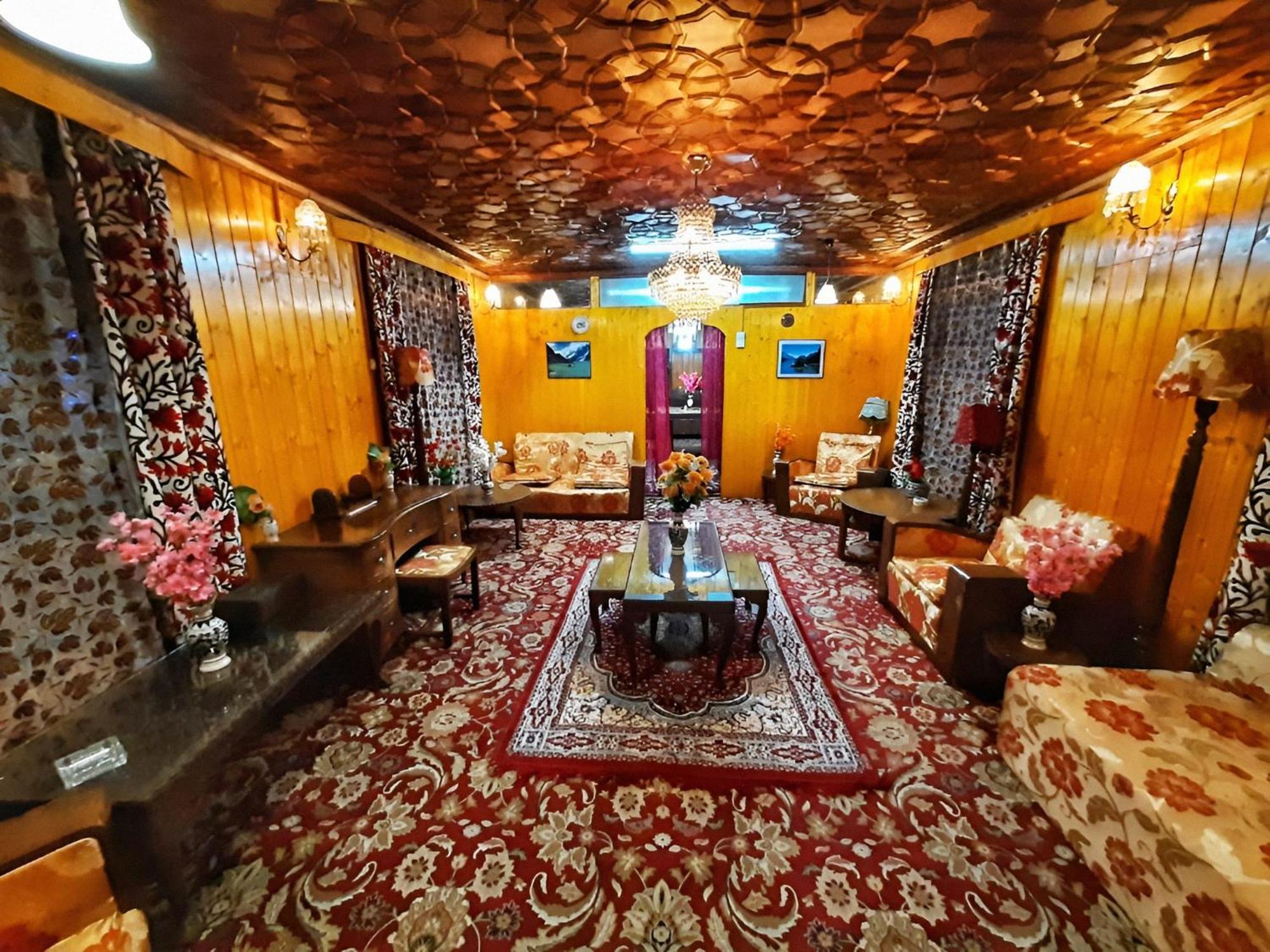 Hotel Anam Group Of Houseboats Srinagar (Jammu and Kashmir)
