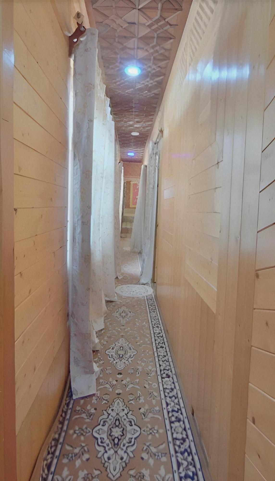 Anam Group Of Houseboats Hotel Srinagar (Jammu and Kashmir)