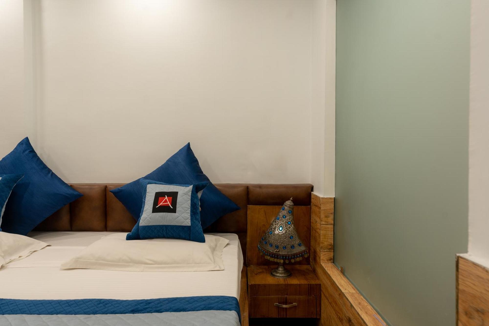 Hotel Akbar At Dal Lake Ghat Number 1 Hotel Srinagar (Jammu and Kashmir)