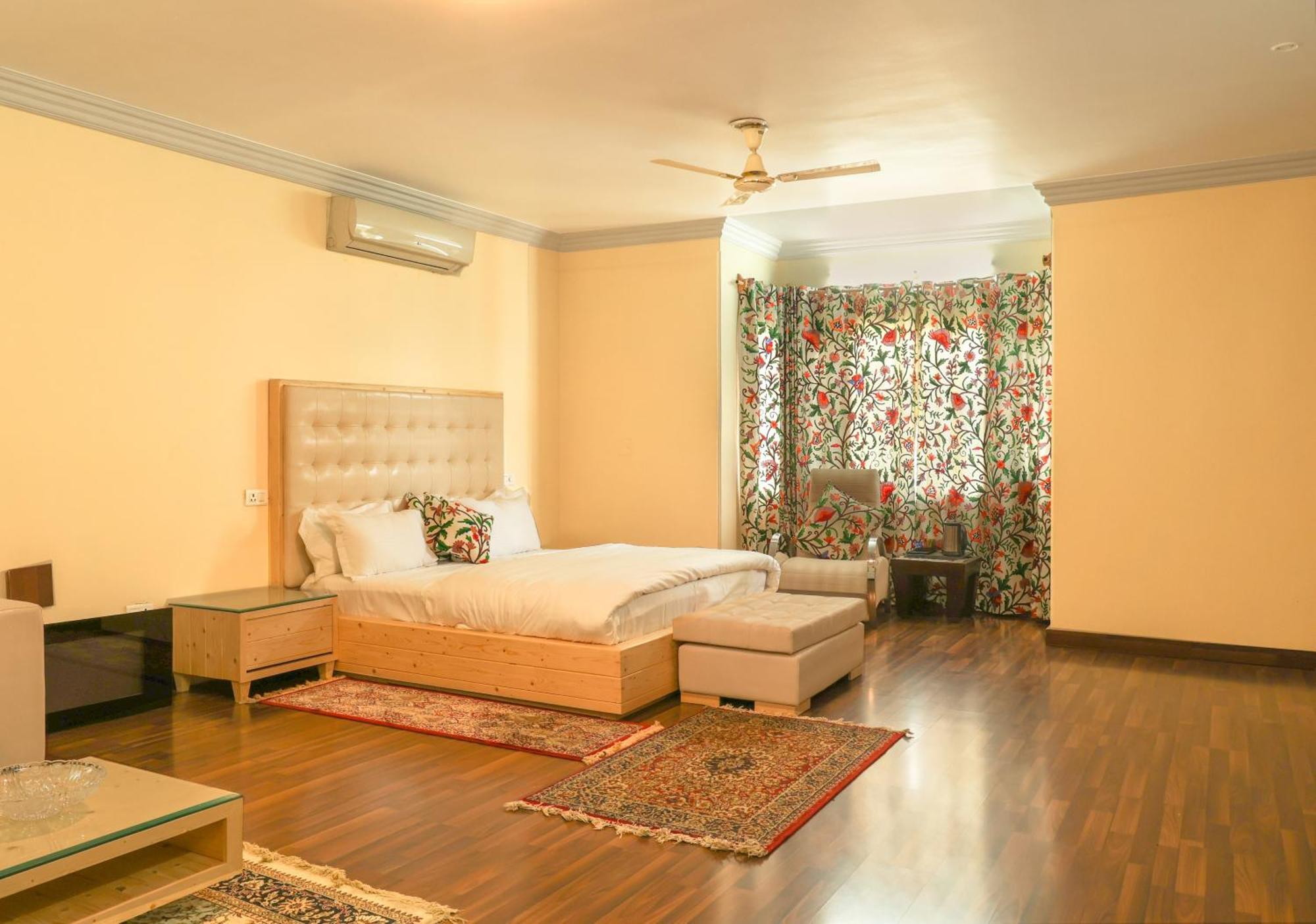I K Homestay Srinagar (Jammu and Kashmir)