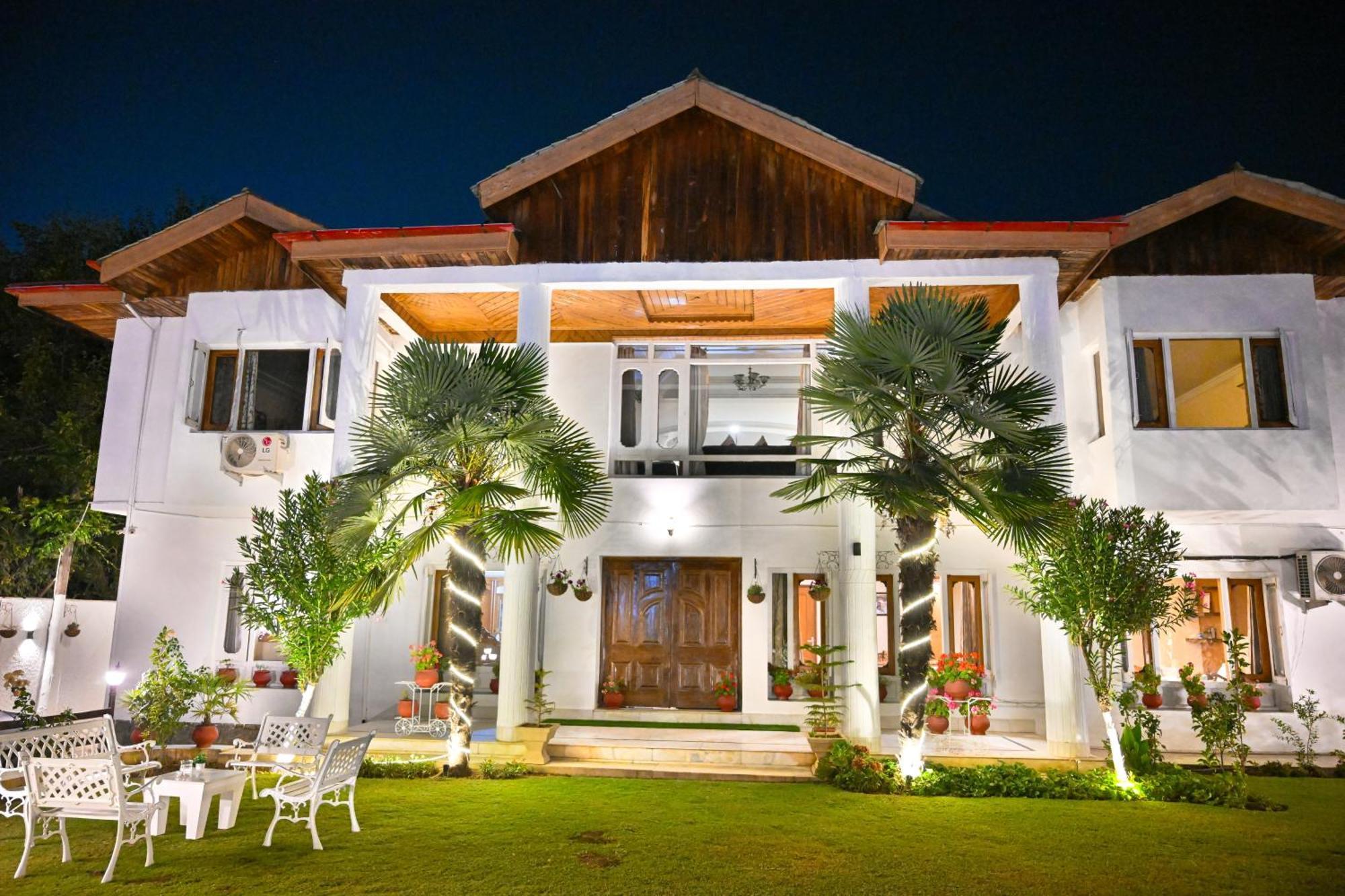 I K Homestay