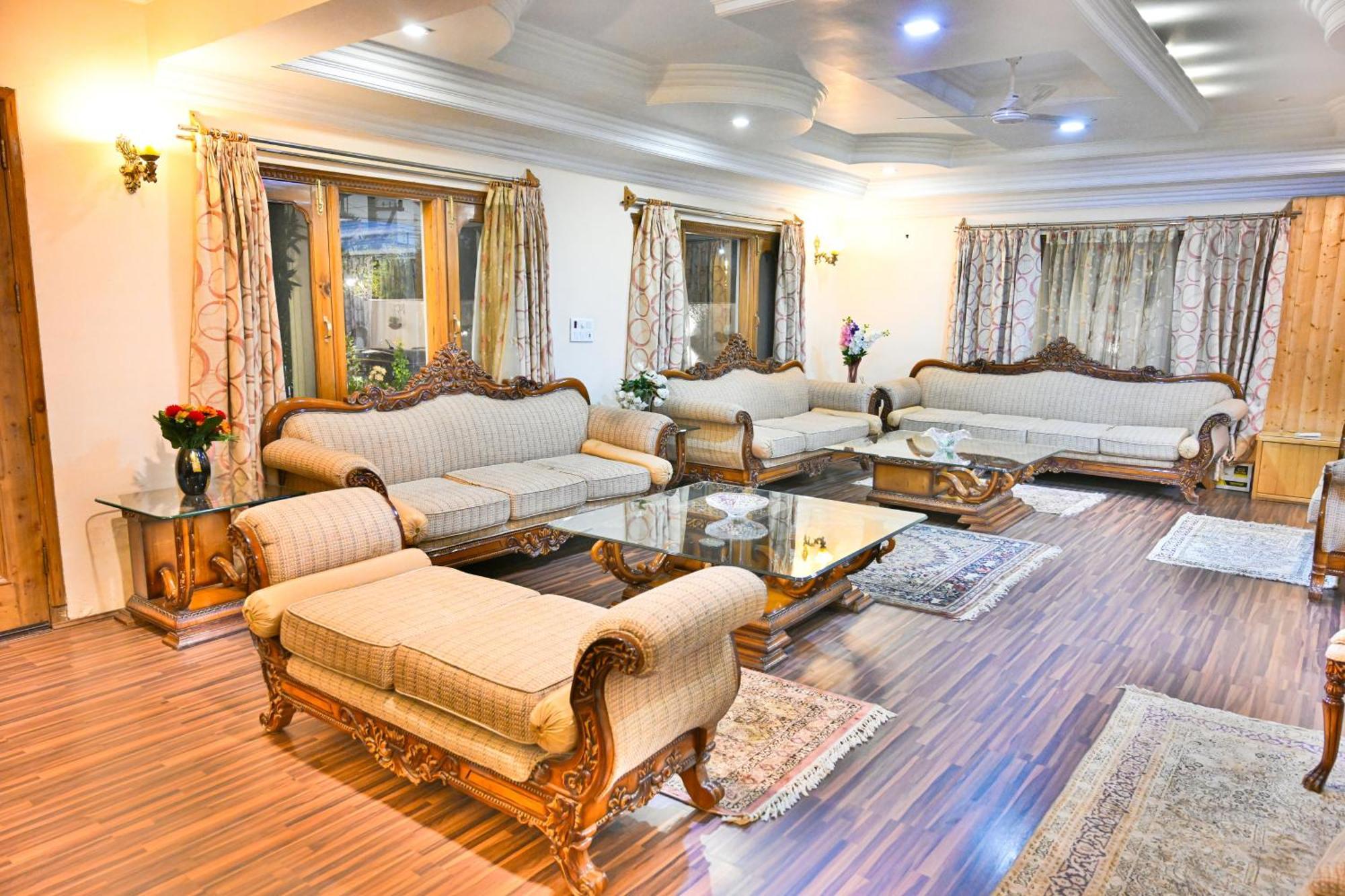I K Homestay Srinagar (Jammu and Kashmir)