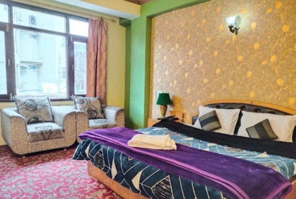 Hotel Mehar Srinagar (Jammu and Kashmir)