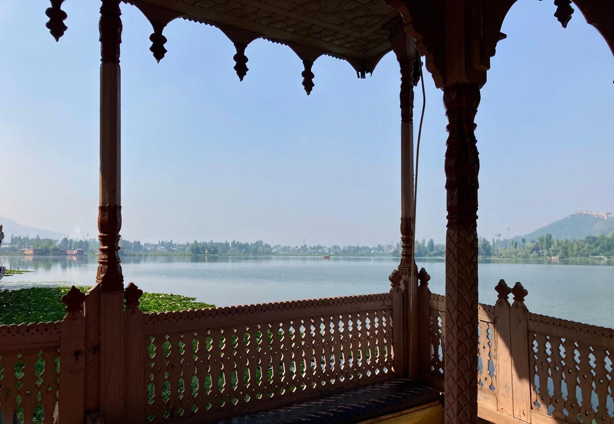 Houseboat Lily Of Nageen Botel Srinagar (Jammu and Kashmir)