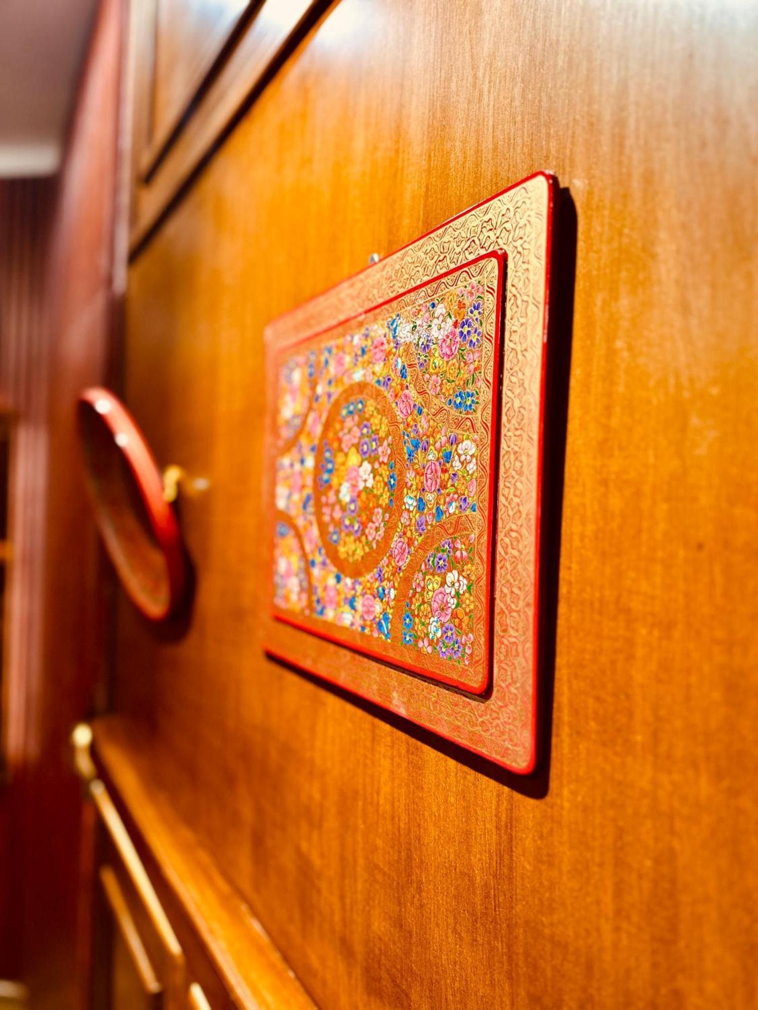 Hotel Walisons Srinagar (Jammu and Kashmir)