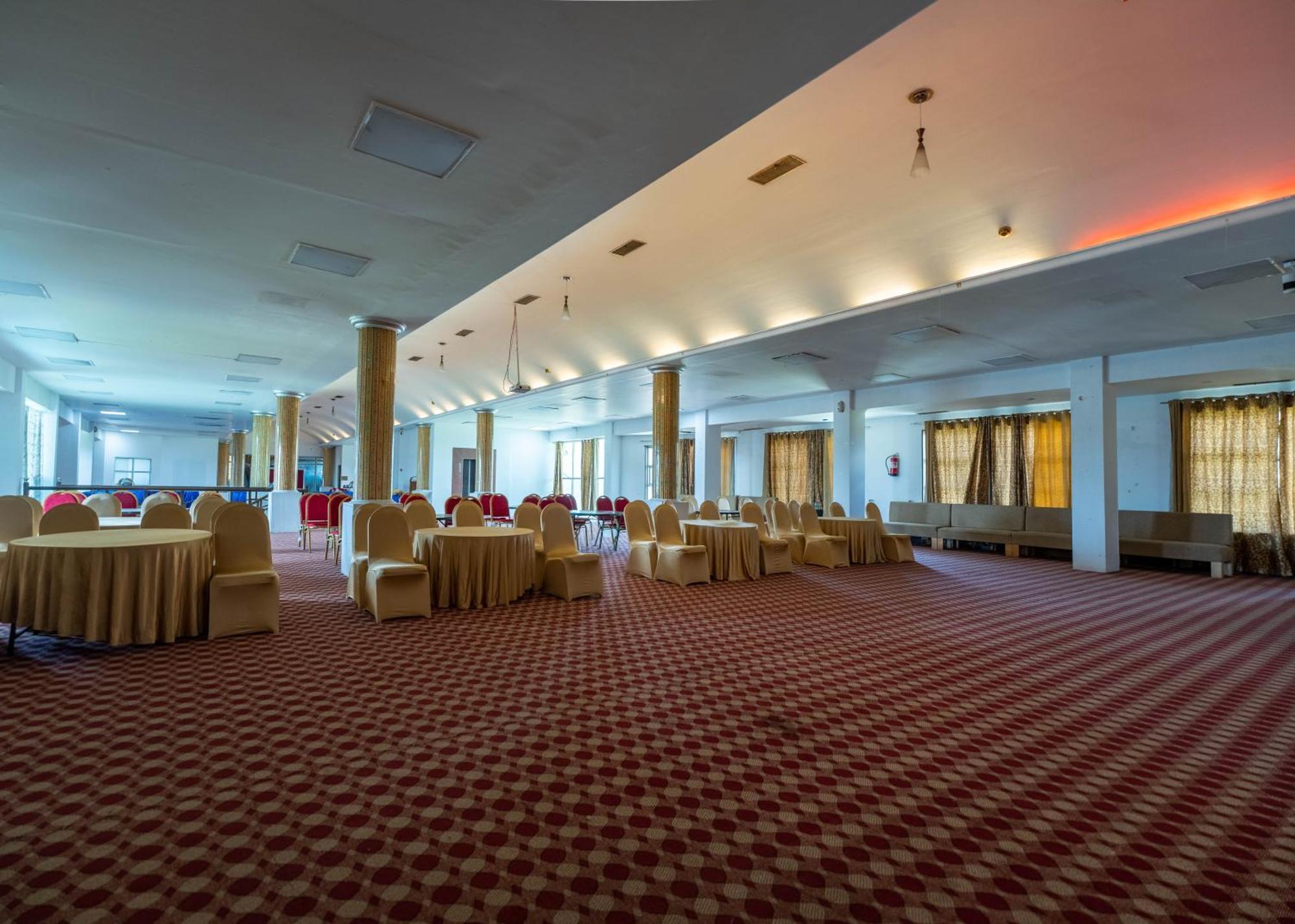 Hotel The Countryside Srinagar (Jammu and Kashmir)