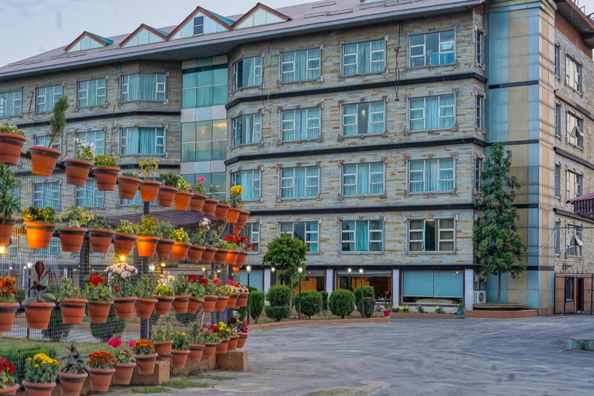 Hotel The Countryside Srinagar (Jammu and Kashmir)