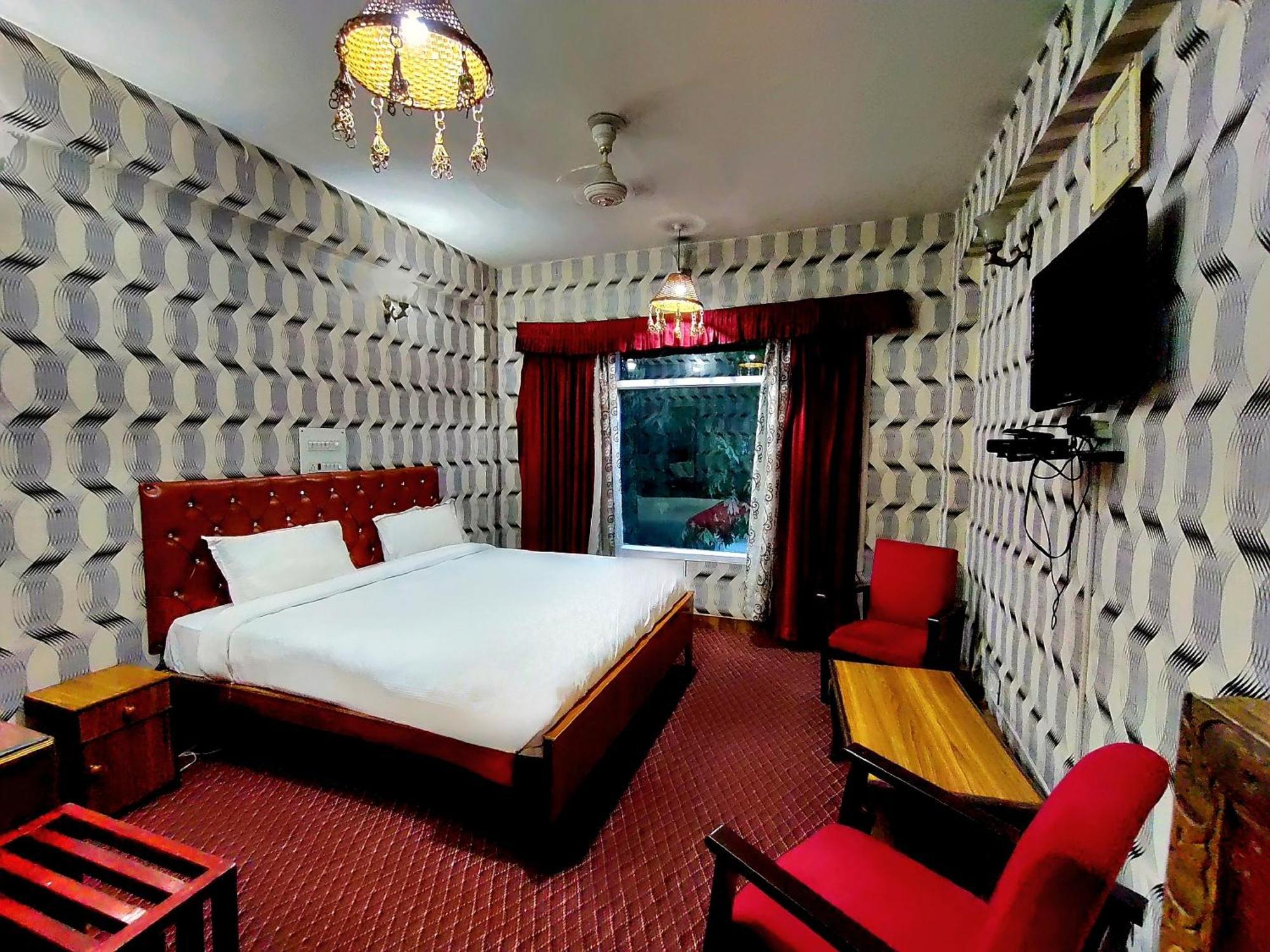 International Hotel 3*