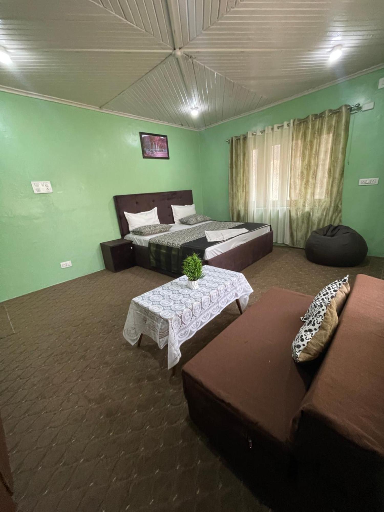 Khwaab Gah By The Khayabaan-homestay Fully Furnished With Functional Kitchen, Wifi & Parking In Centre