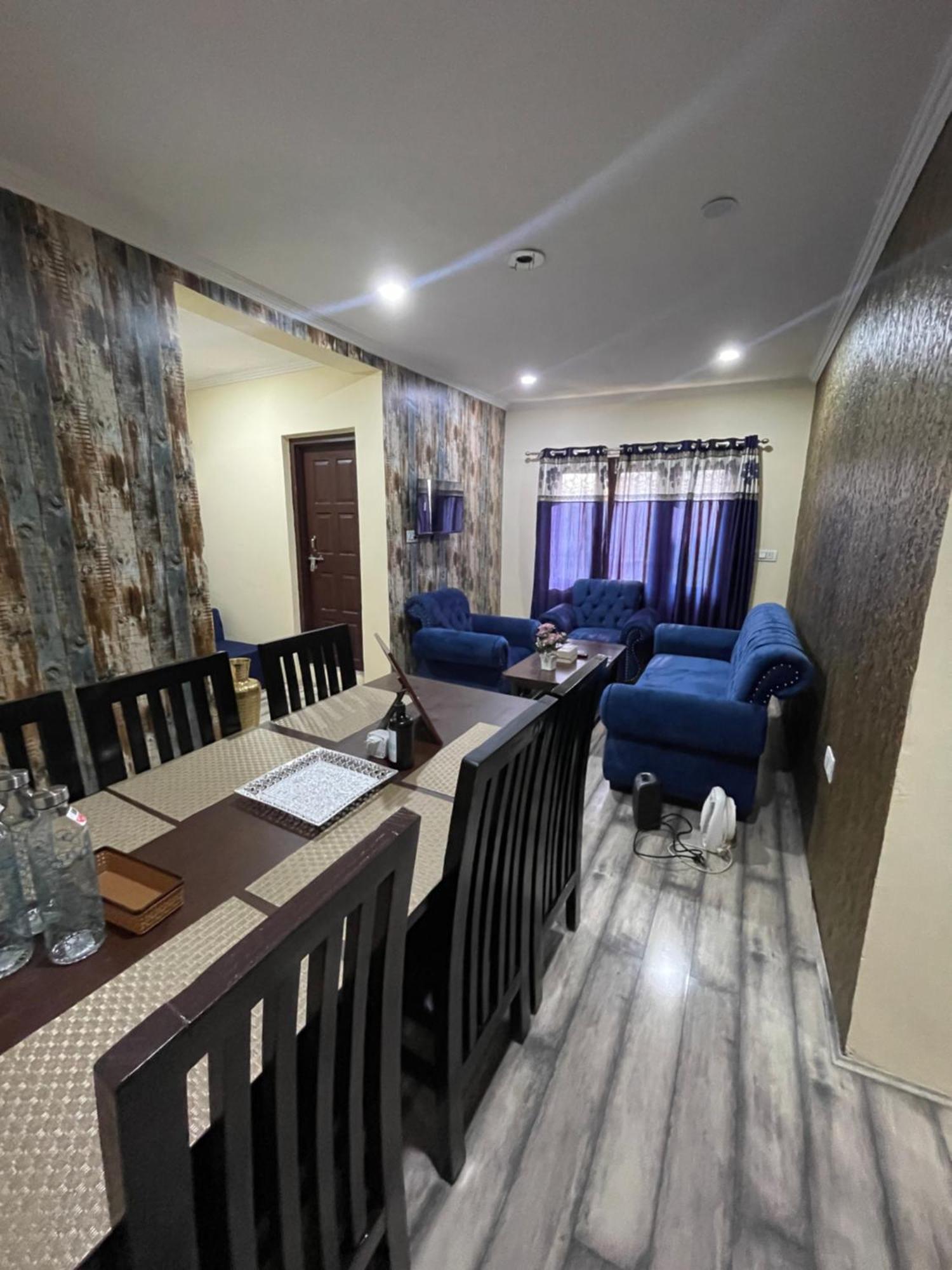 Khwaab Gah By The Khayabaan-homestay Fully Furnished With Functional Kitchen, Wifi & Parking In Centre Srinagar (Jammu and Kashmir)