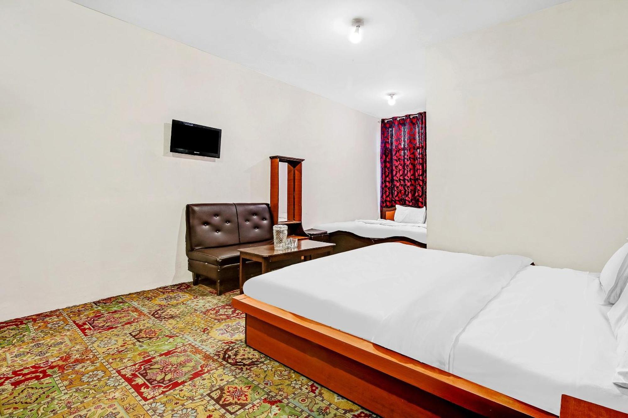 Oyo Flagship 85949 Ground Plaza 3* Srinagar (Jammu and Kashmir)