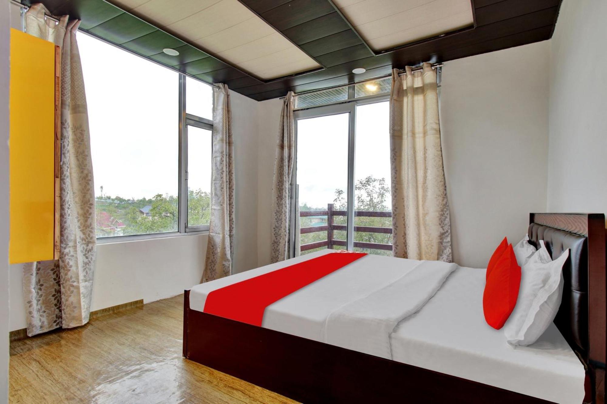Hotel O Tree Boneae Srinagar (Jammu and Kashmir)