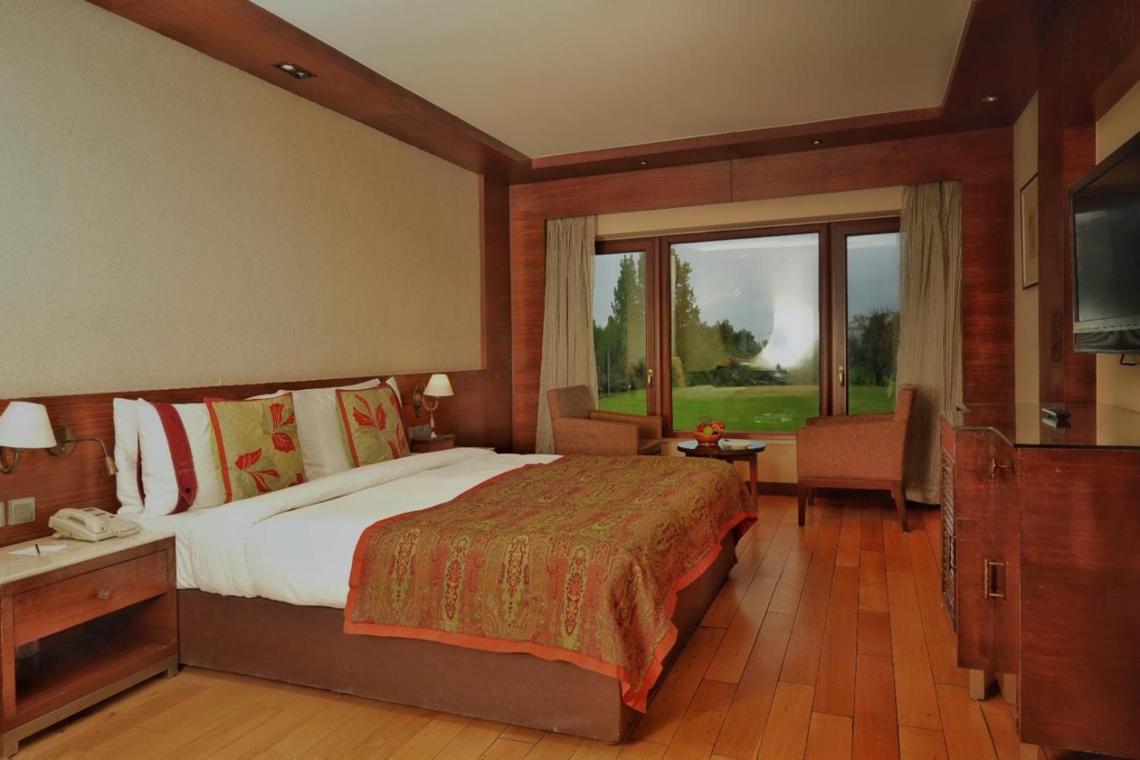 The Lalit Grand Palace 5*