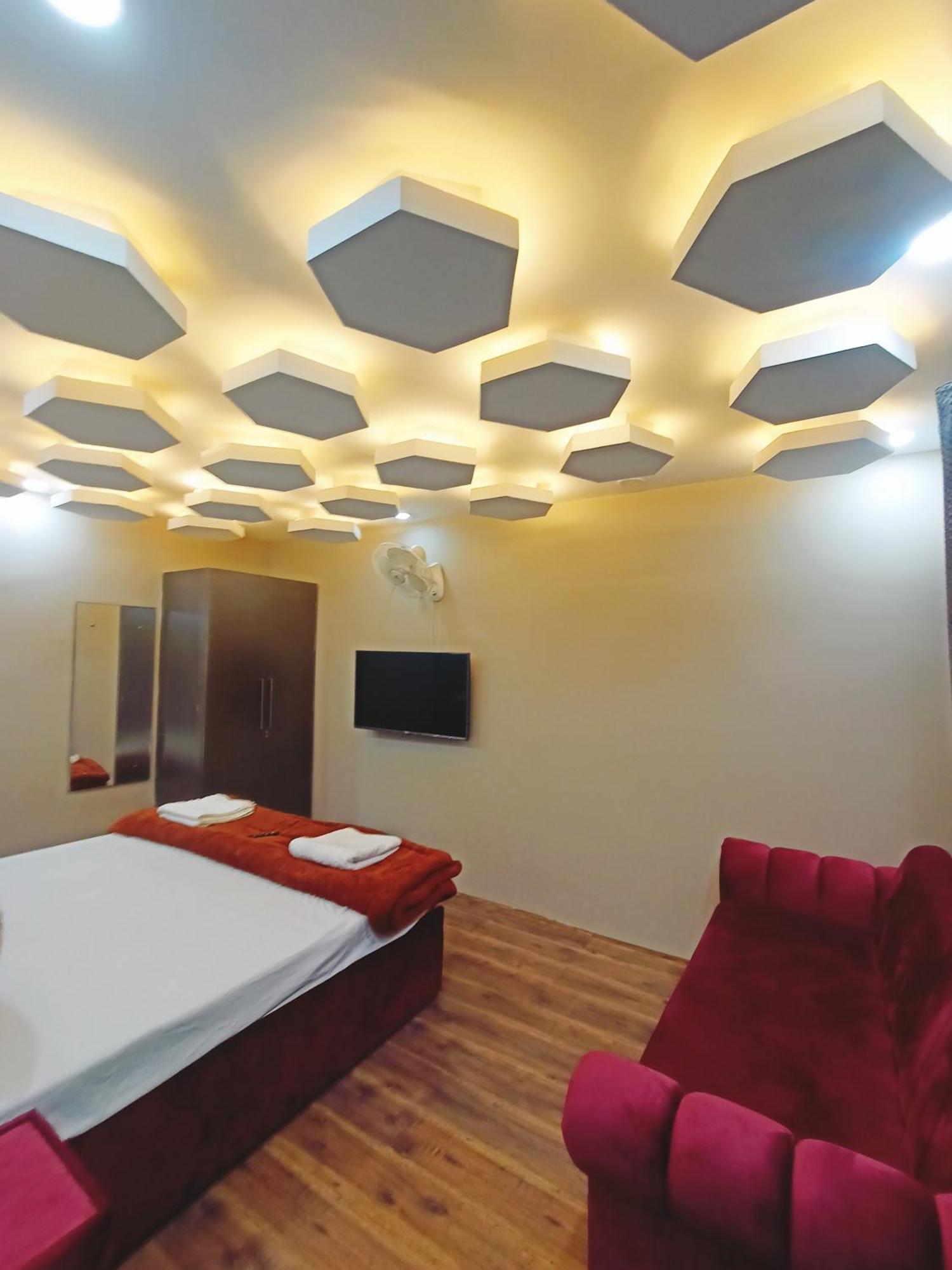 - A Luxury Living *