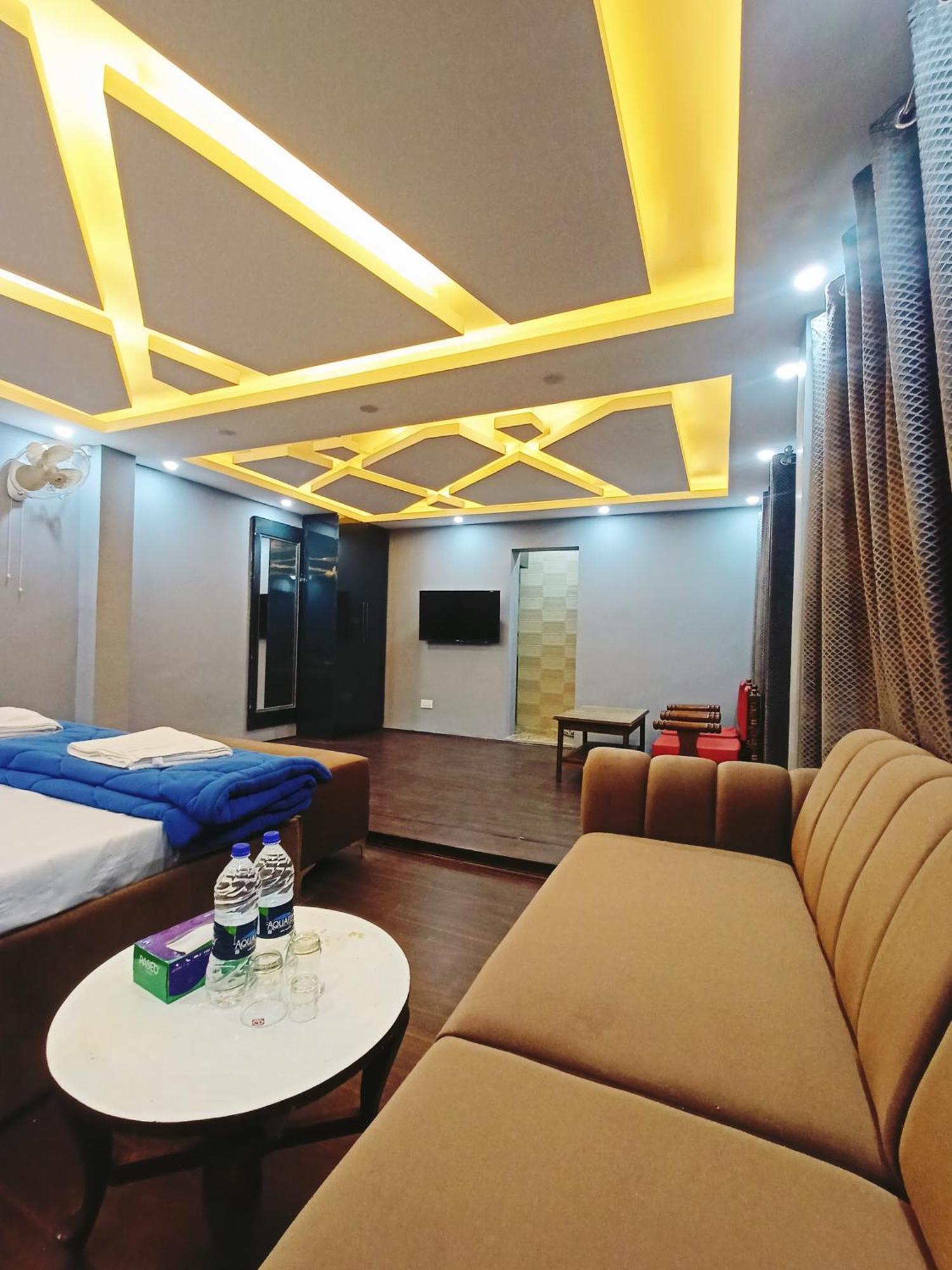 Apartment - A Luxury Living *