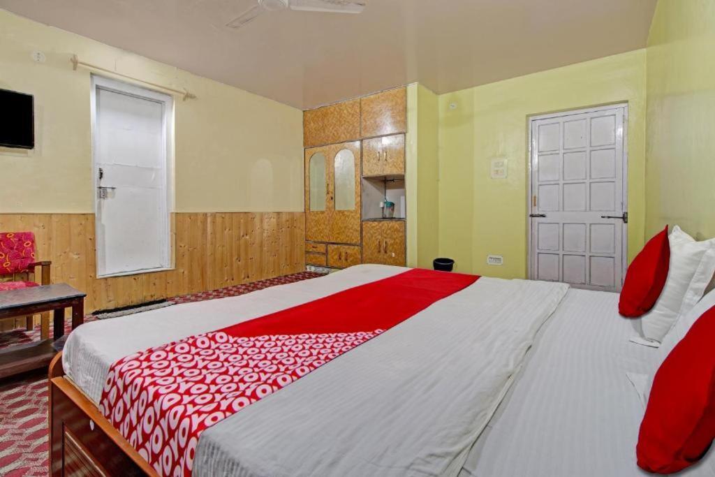 Hotel Ab-i-hayat Srinagar (Jammu and Kashmir)