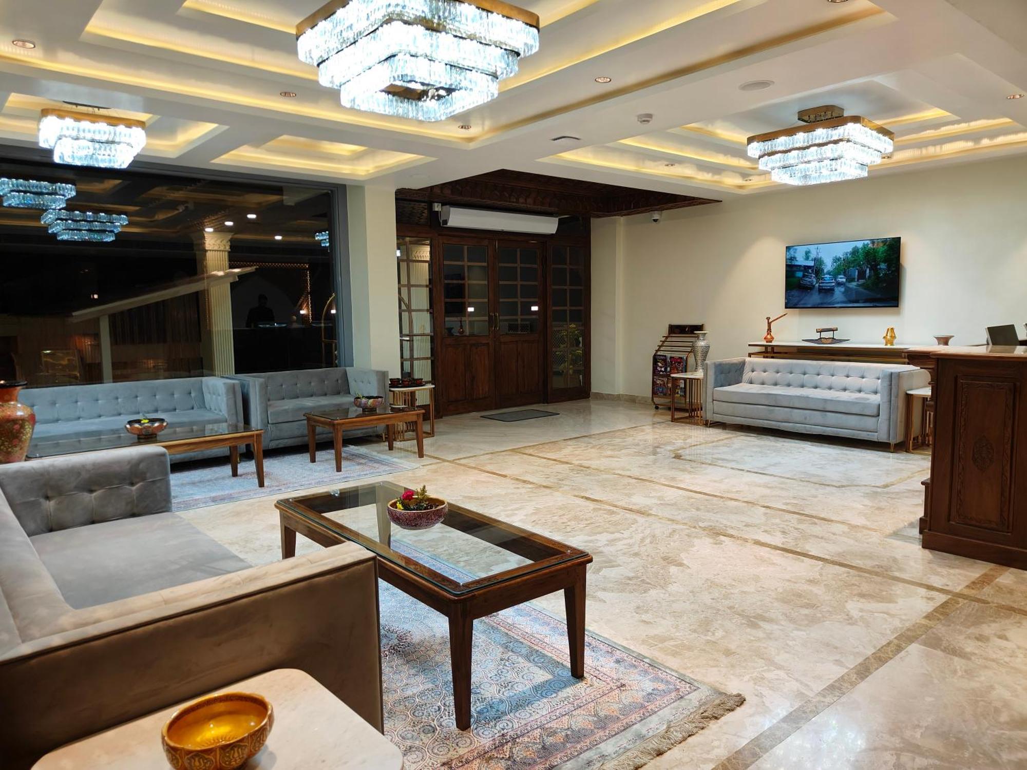 Hotel Arco And