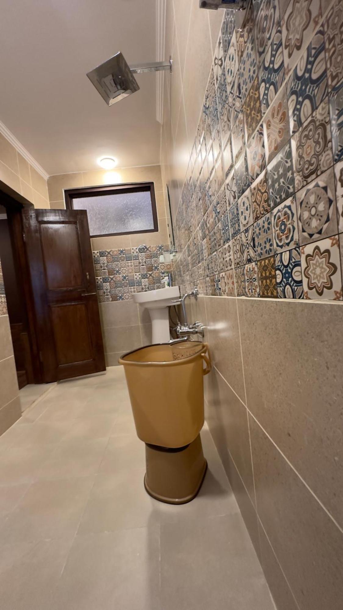 Hotel Jafson Accommodates Srinagar (Jammu and Kashmir)