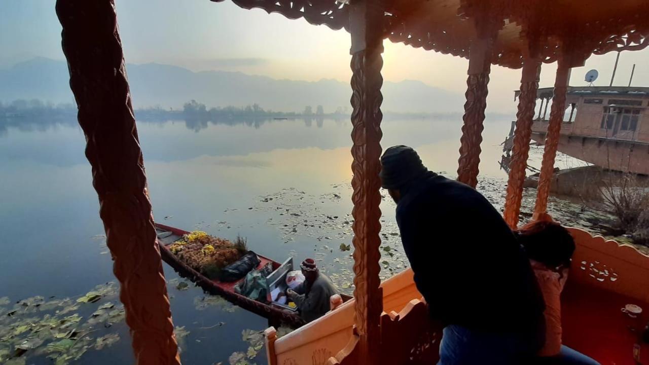 New Kolohai Group Of Houseboats Hotel Srinagar (Jammu and Kashmir)