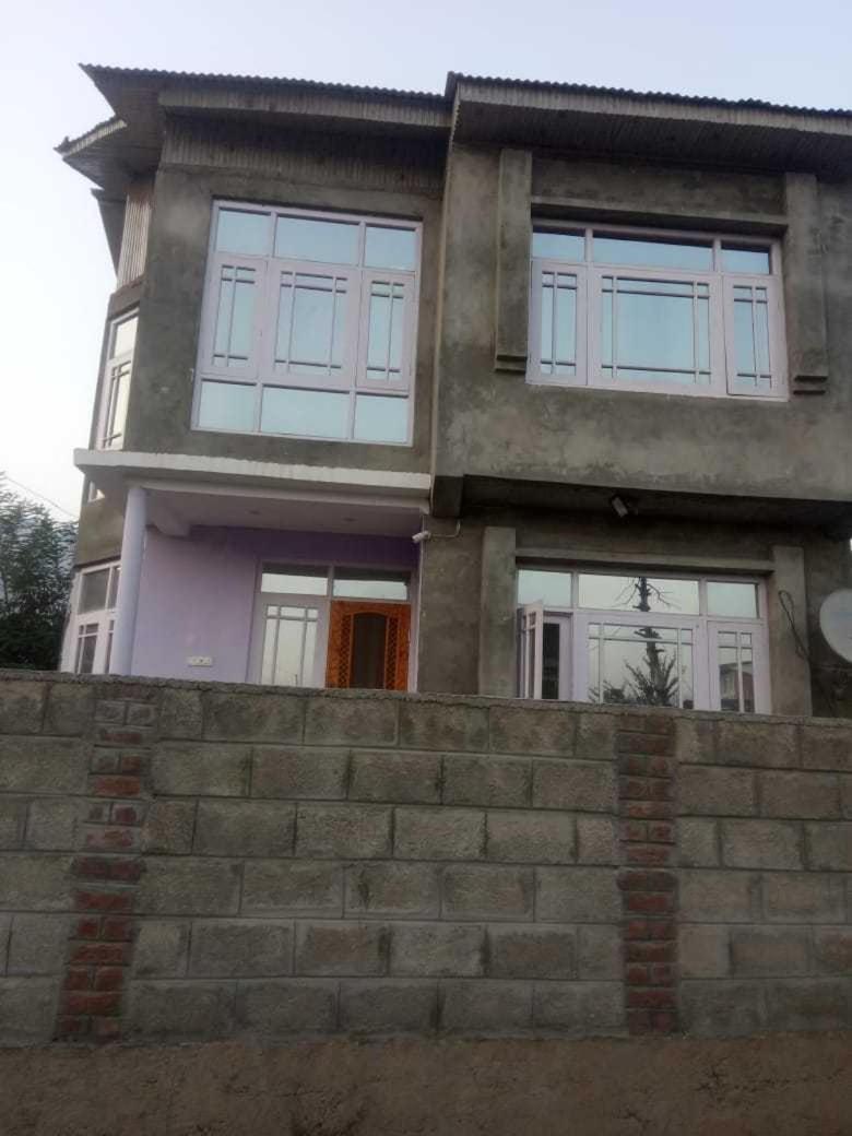 Oyo Yasmeena