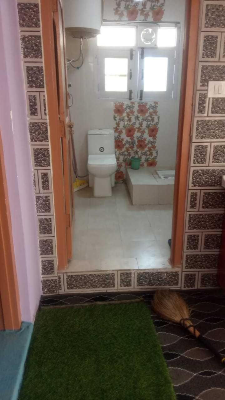 Oyo Yasmeena Apartment Srinagar (Jammu and Kashmir)