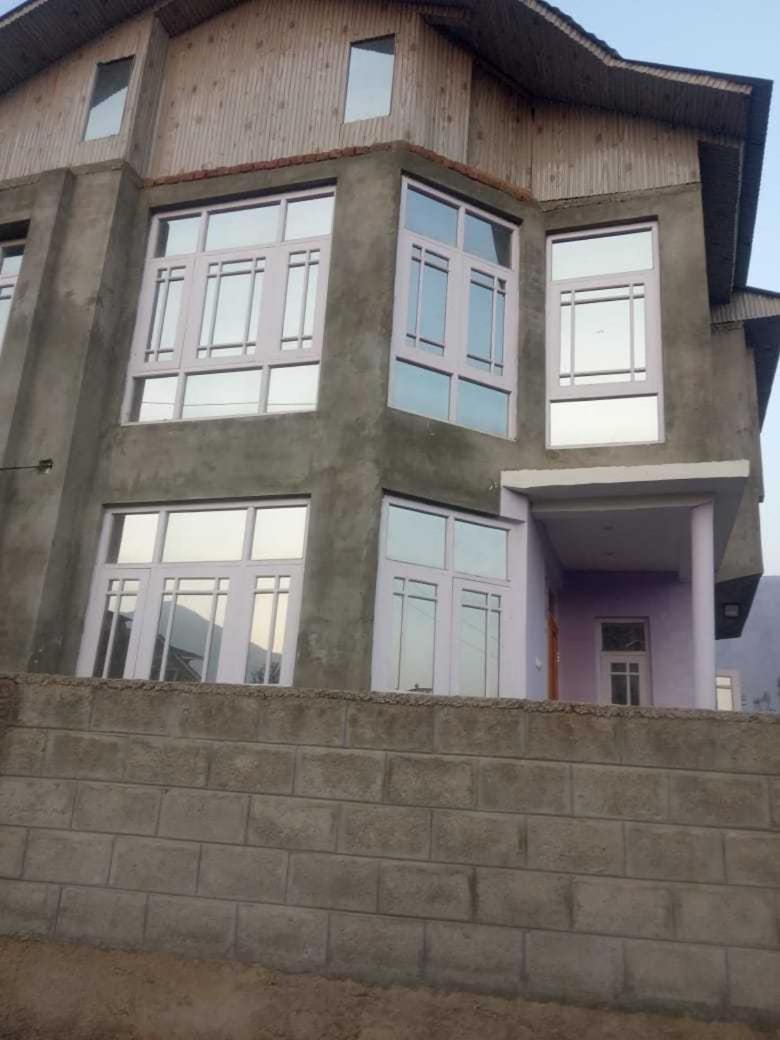 Apartment Oyo Yasmeena
