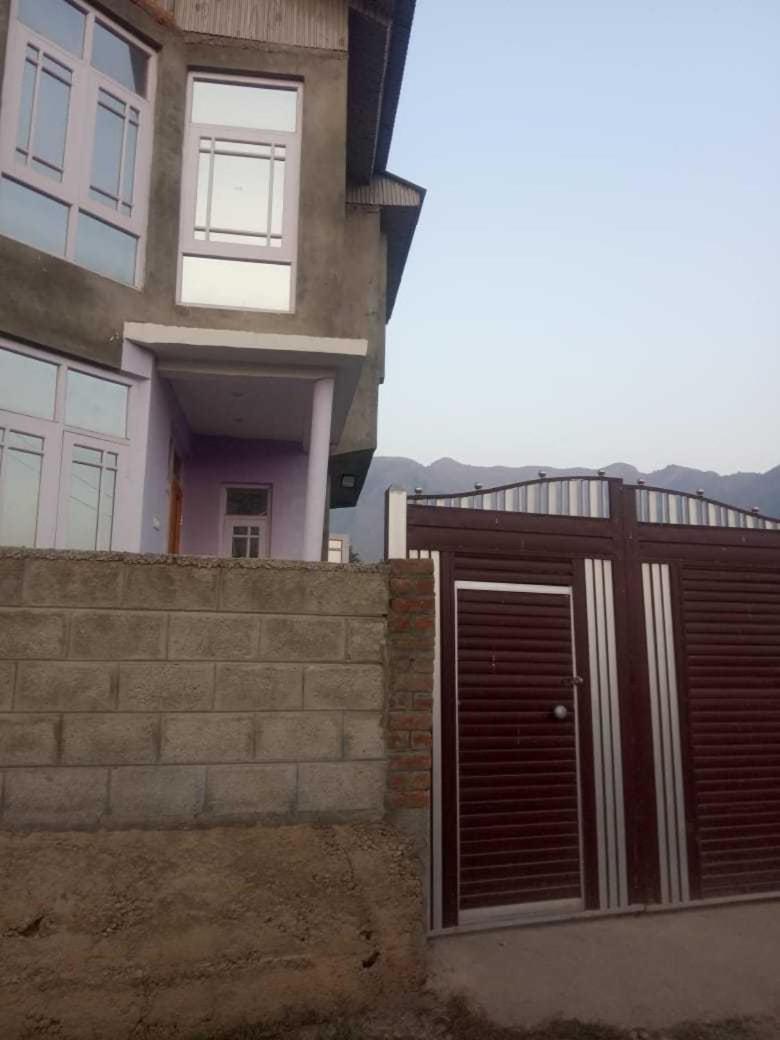 Oyo Yasmeena Apartment *