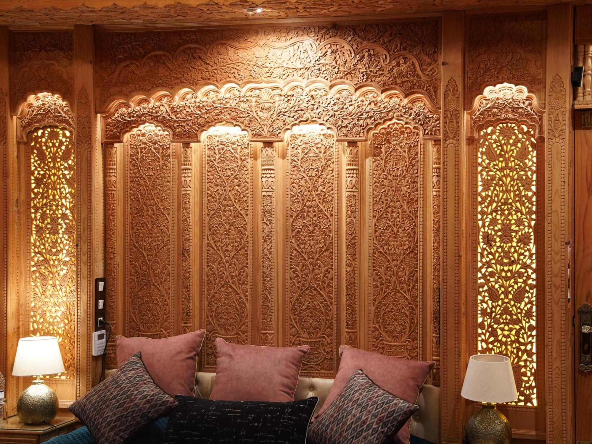 Hotel Harmukh Houseboat By Pattern 5*
