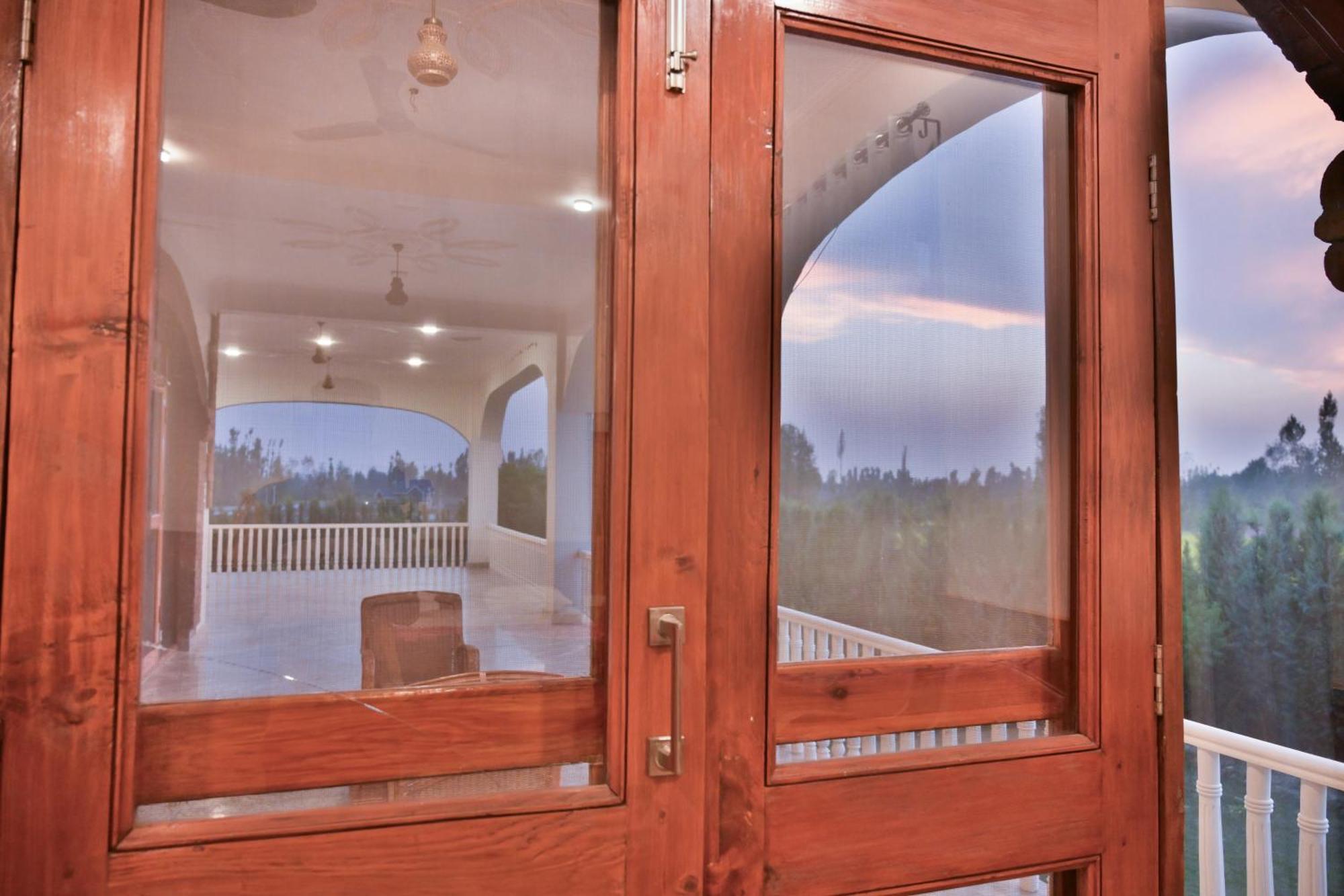 Villa The Country Hills Srinagar (Jammu and Kashmir)