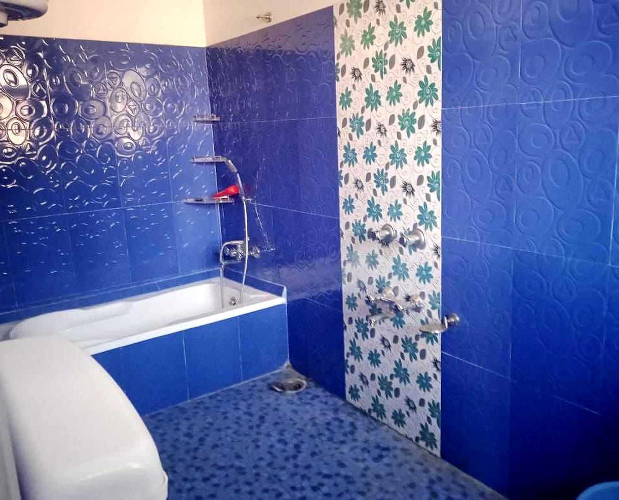 Hotel O Marigold Srinagar (Jammu and Kashmir)