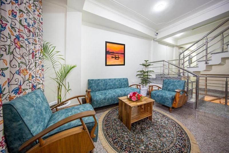 Hotel Wood Venture Residency By Pattern Srinagar (Jammu and Kashmir)