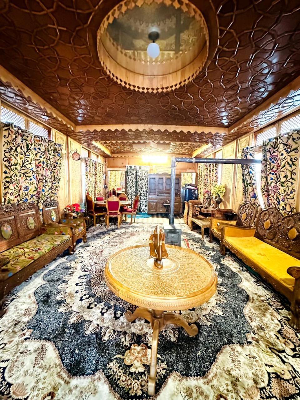 Hareem Group Of Houseboats Hotel