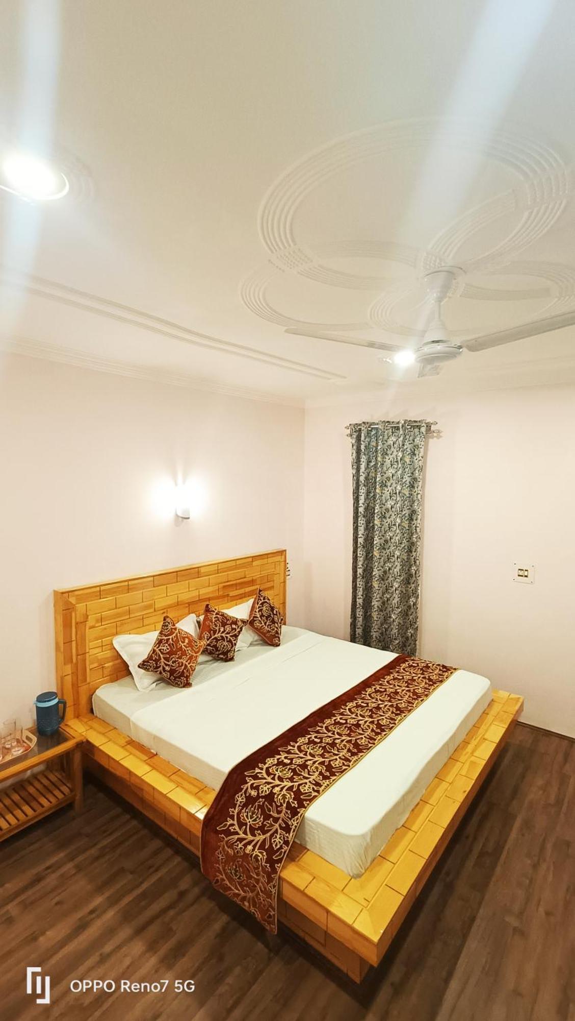 Moonshine Hostel
