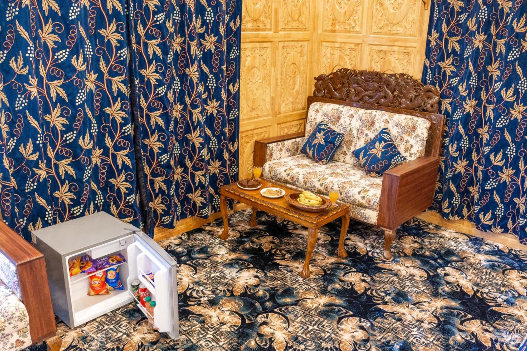 Wangnoo Heritage Houseboats 4* Srinagar (Jammu and Kashmir)
