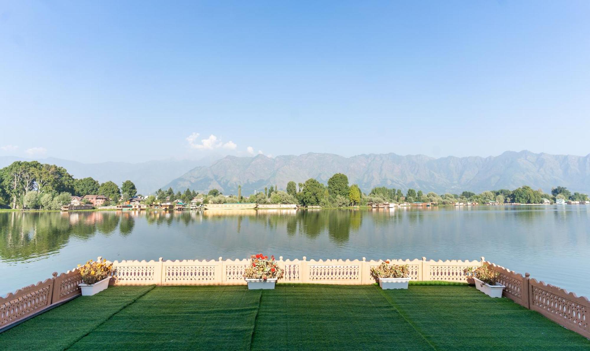 Hotel Wangnoo Heritage Houseboats Srinagar (Jammu and Kashmir)