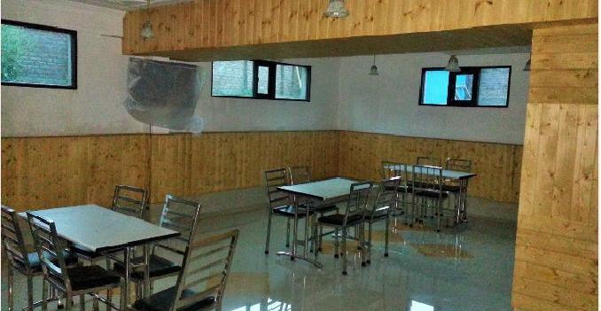 Triden Kashmir Hotel
