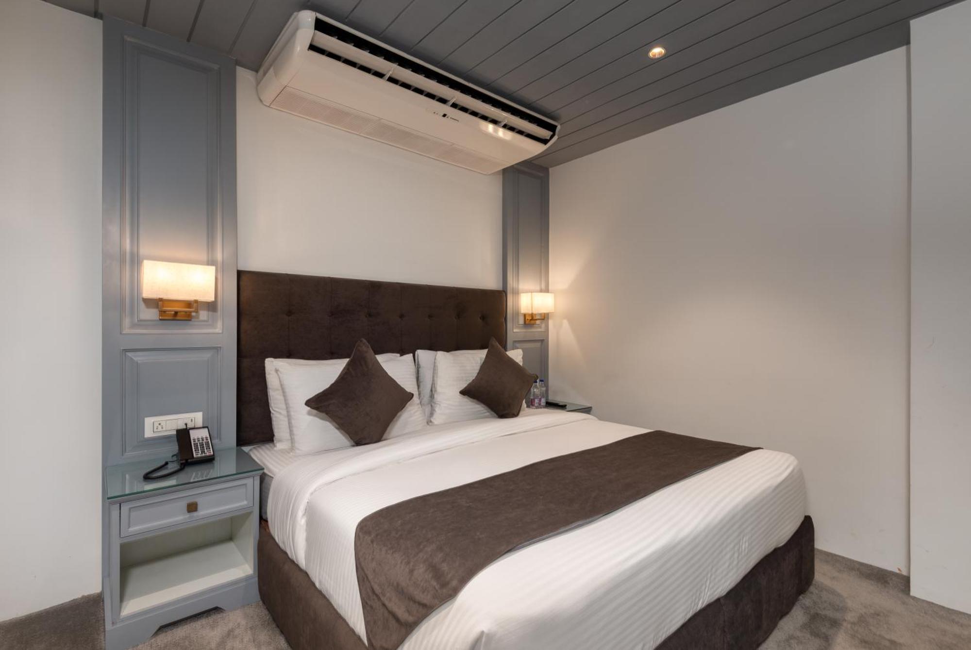 Hotel Grand Boulevard 4*