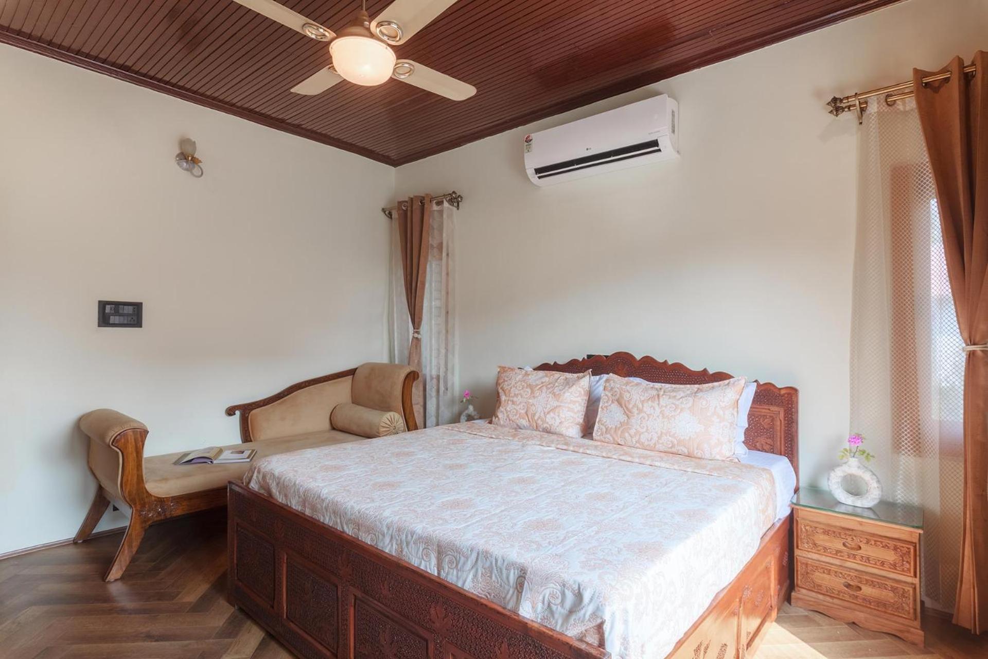Villa Stayvista At Pinewood - Pet Friendly With Lawn & Pool Table *