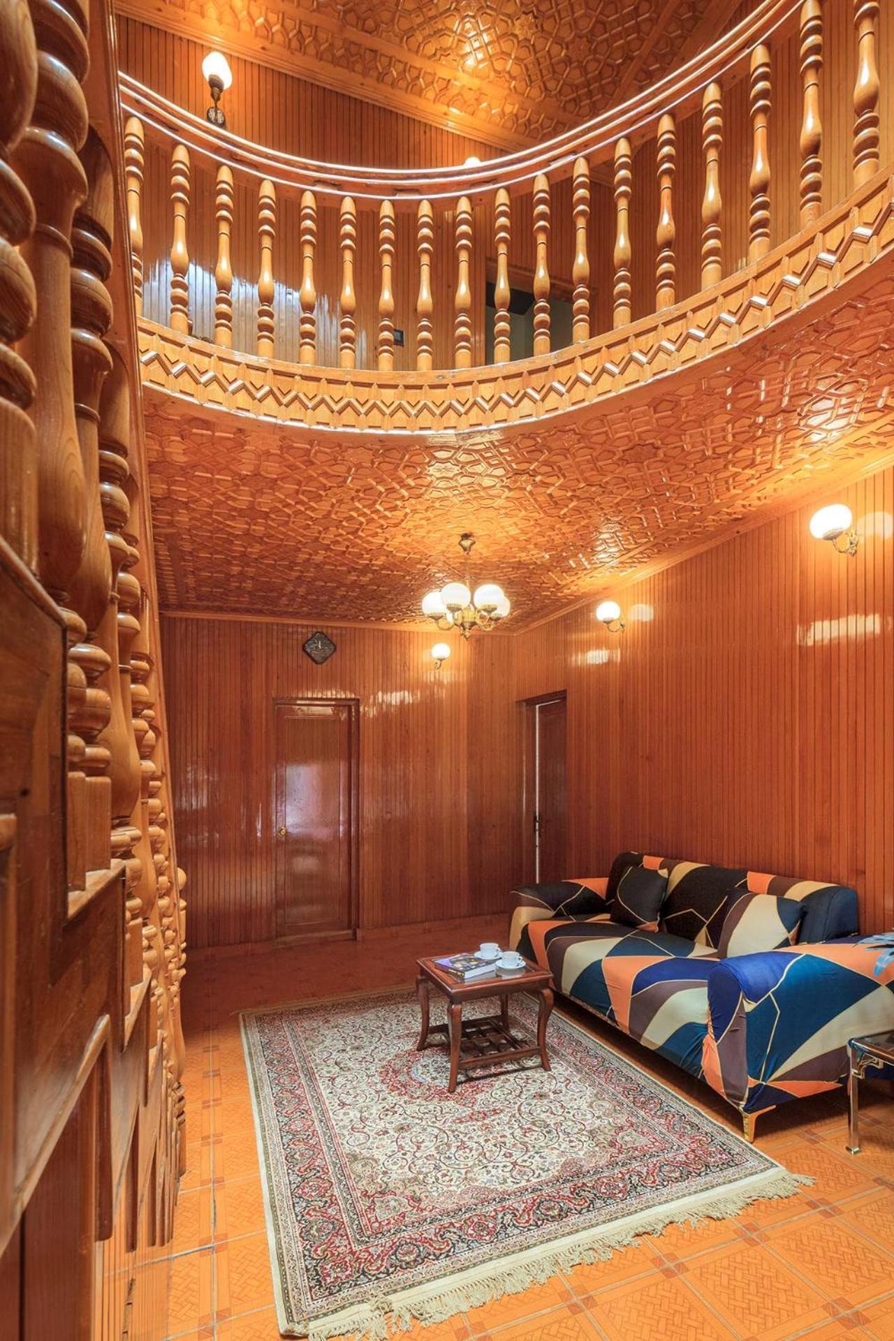 Stayvista At Pinewood - Pet Friendly With Lawn & Pool Table Srinagar (Jammu and Kashmir)