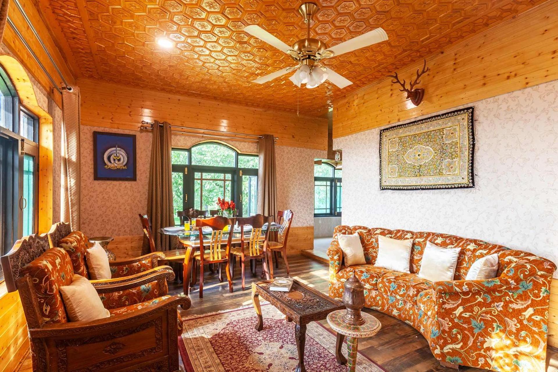 Stayvista At Lakeshore Bliss Villa *